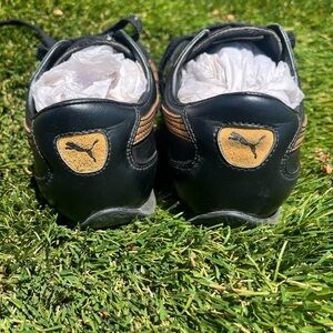 Vintage Puma Tennis Shoes